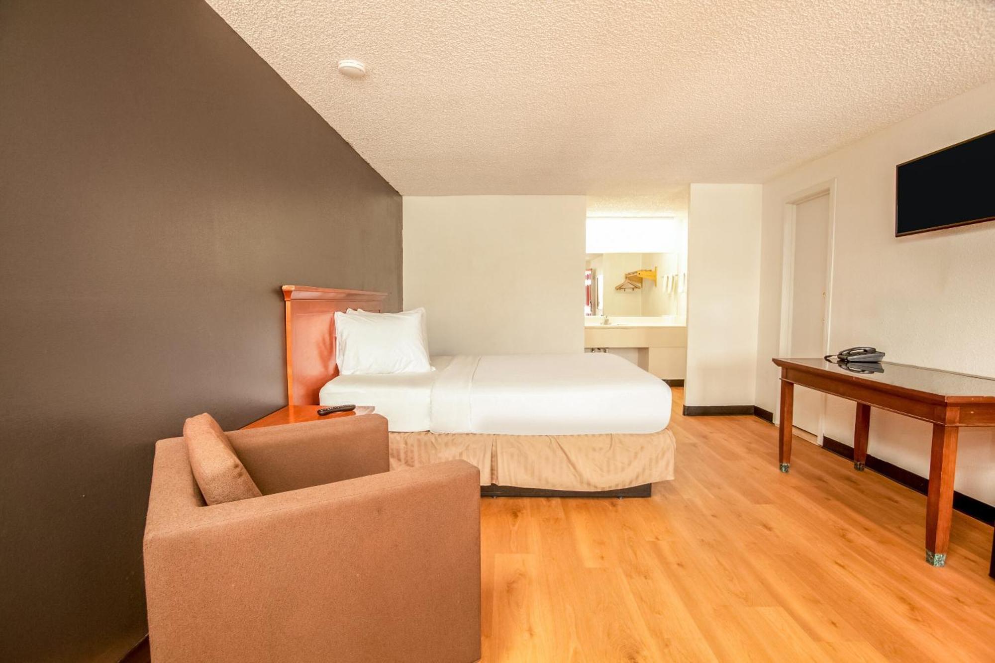 Oyo Hotel סנטרליה מראה חיצוני תמונה