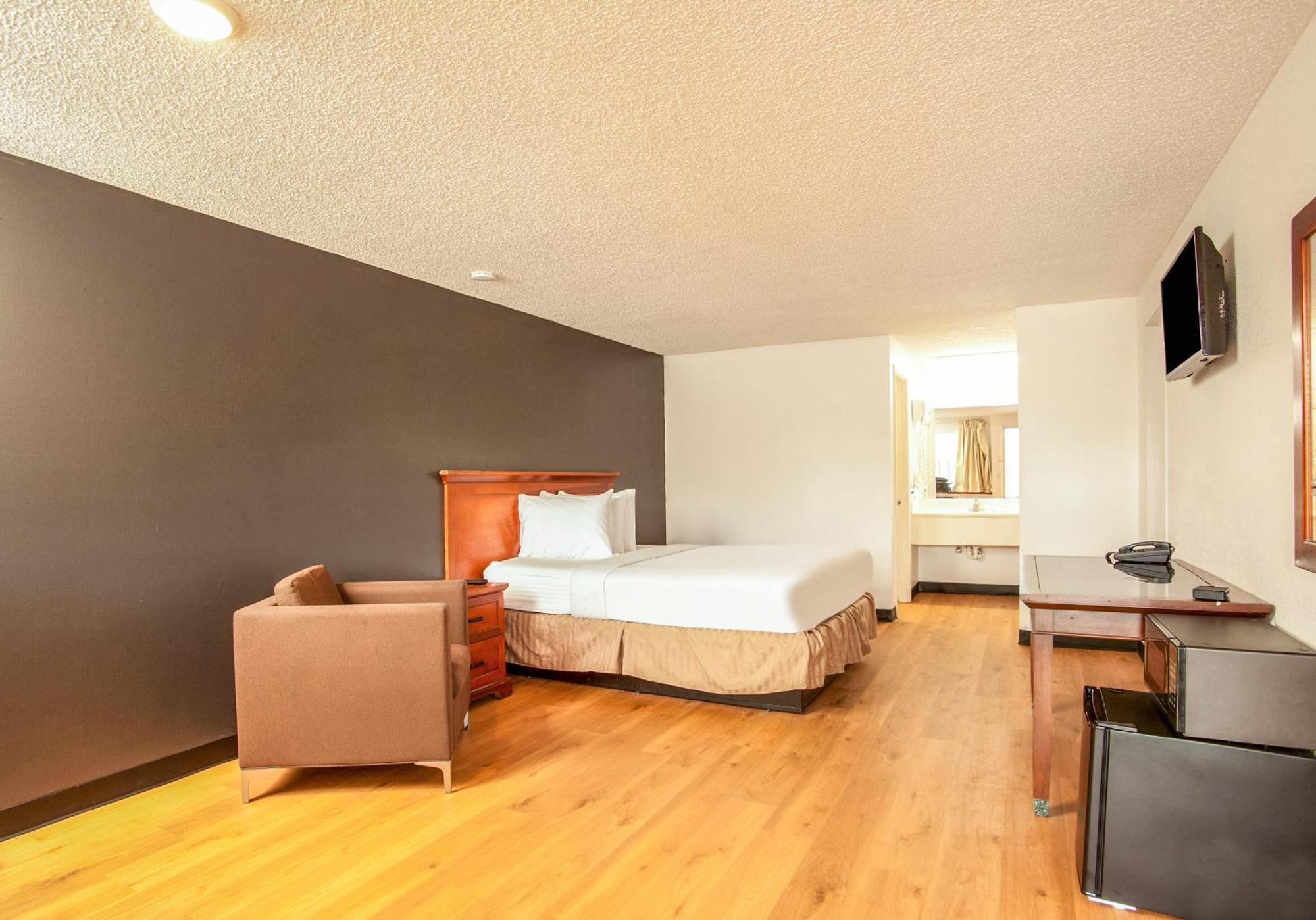 Oyo Hotel סנטרליה מראה חיצוני תמונה